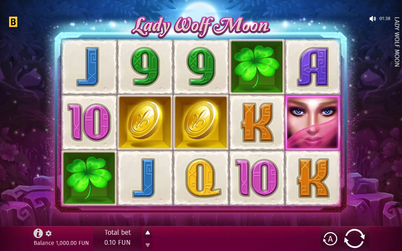 Lady Wolf Moon base game reels