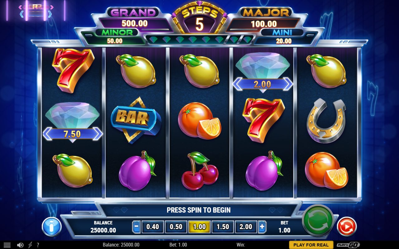 Stepping Diamonds base game reels