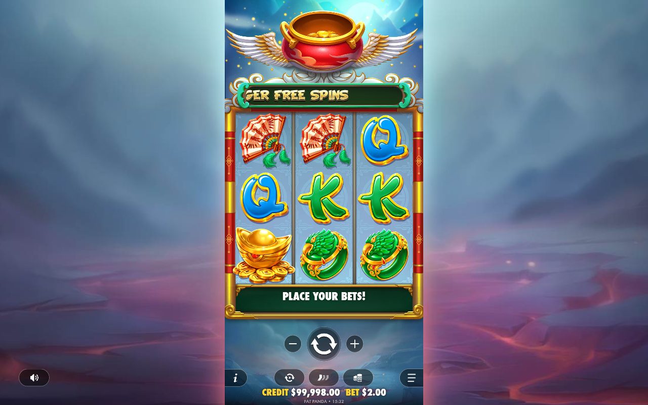 Lucky Phoenix base game reels